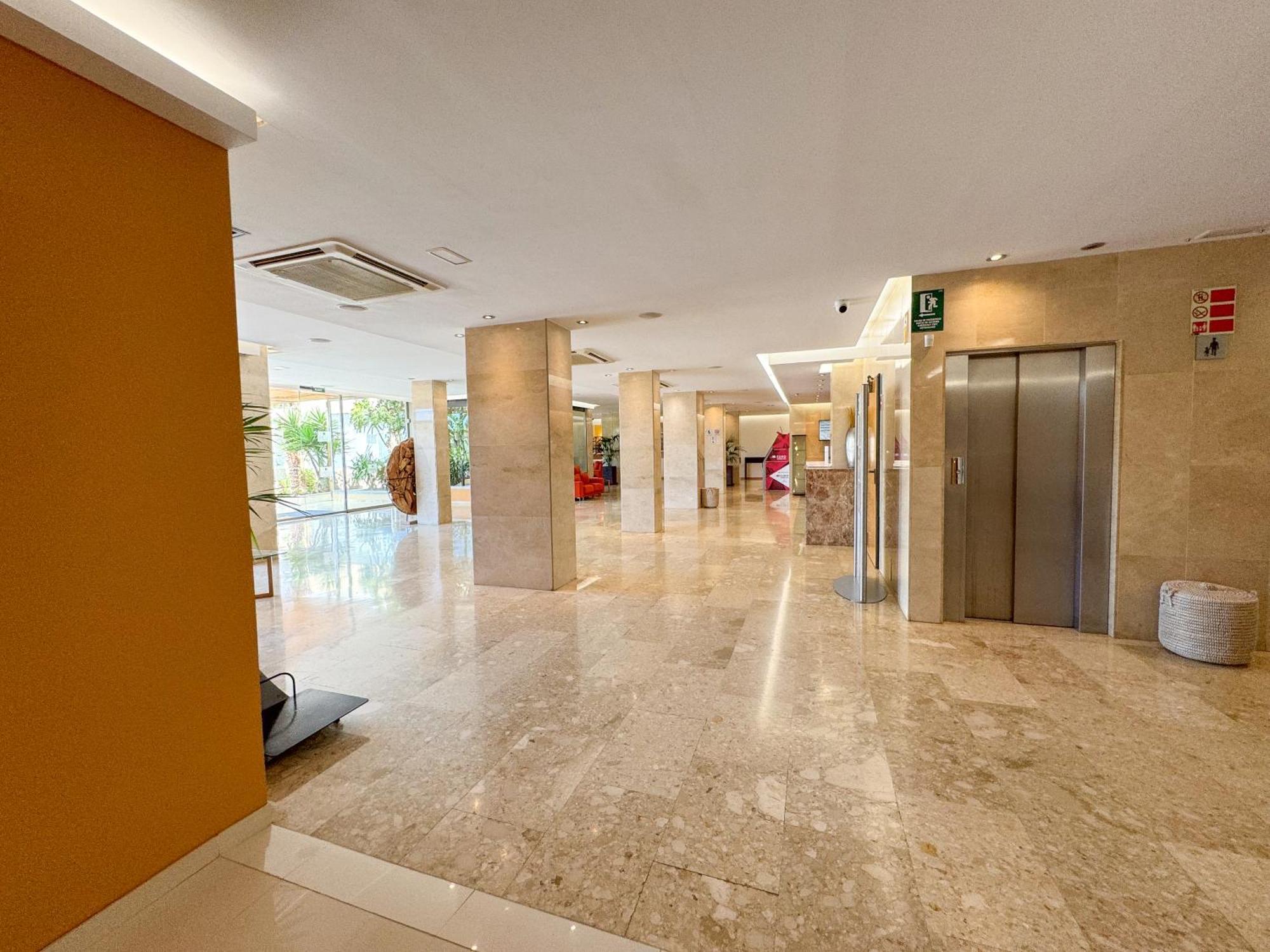 Aparthotel Moon Dreams Atlantic Es Cana Buitenkant foto